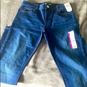 Kid size  18 skinny jeans for girls